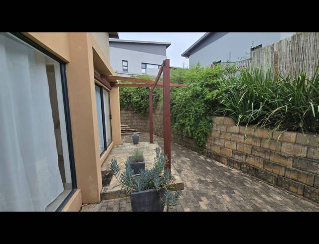 3 BEDROOM FREESTANDING TO LET IN PALM LAKES ESTATE